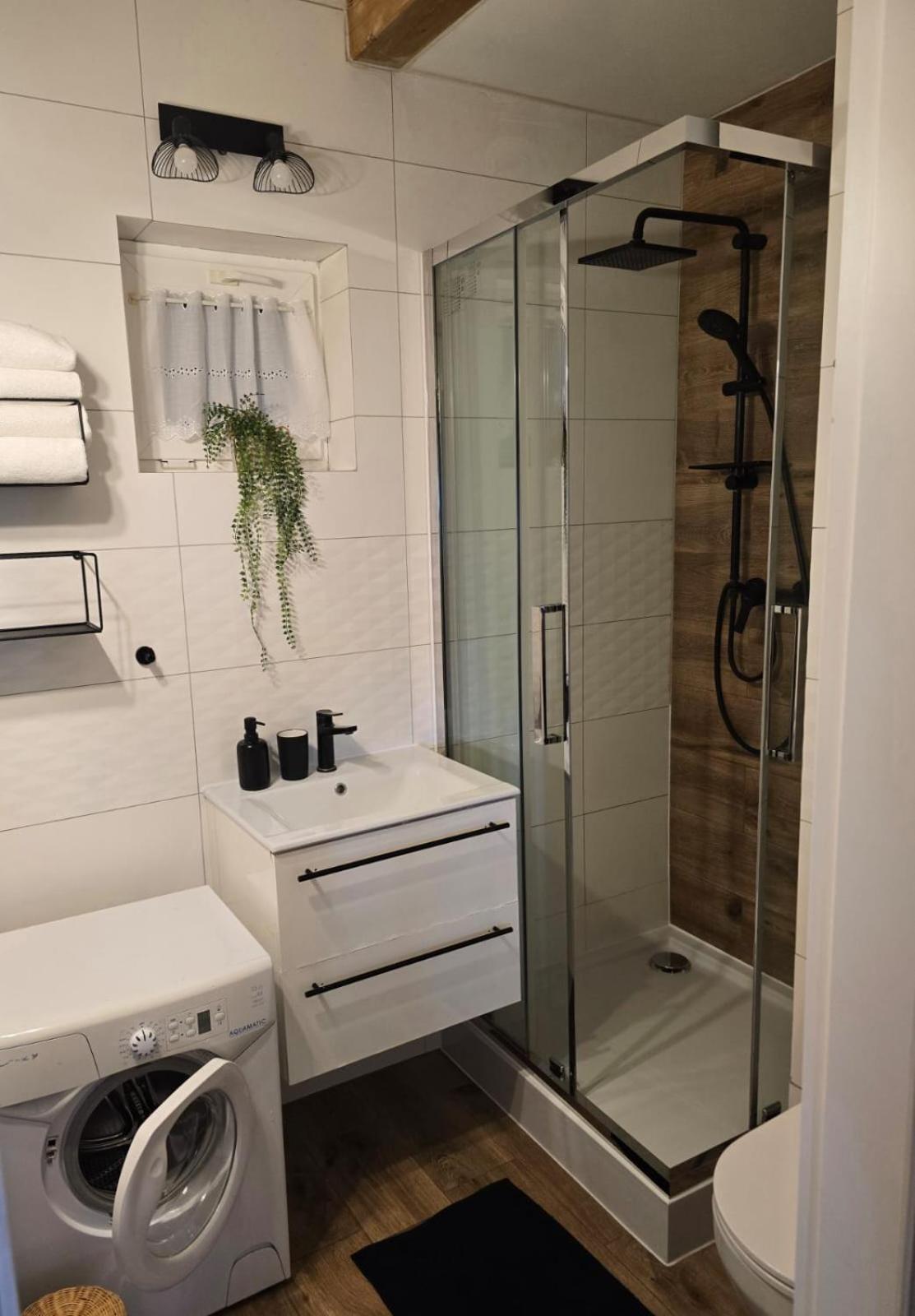Na Hrobaczej - Jacuzzi&sauna * Międzybrodzie Bialskie